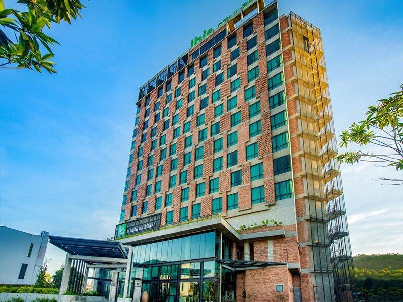 Hotel Ibis Styles Kota Kinabalu Inanam Zewnętrze zdjęcie