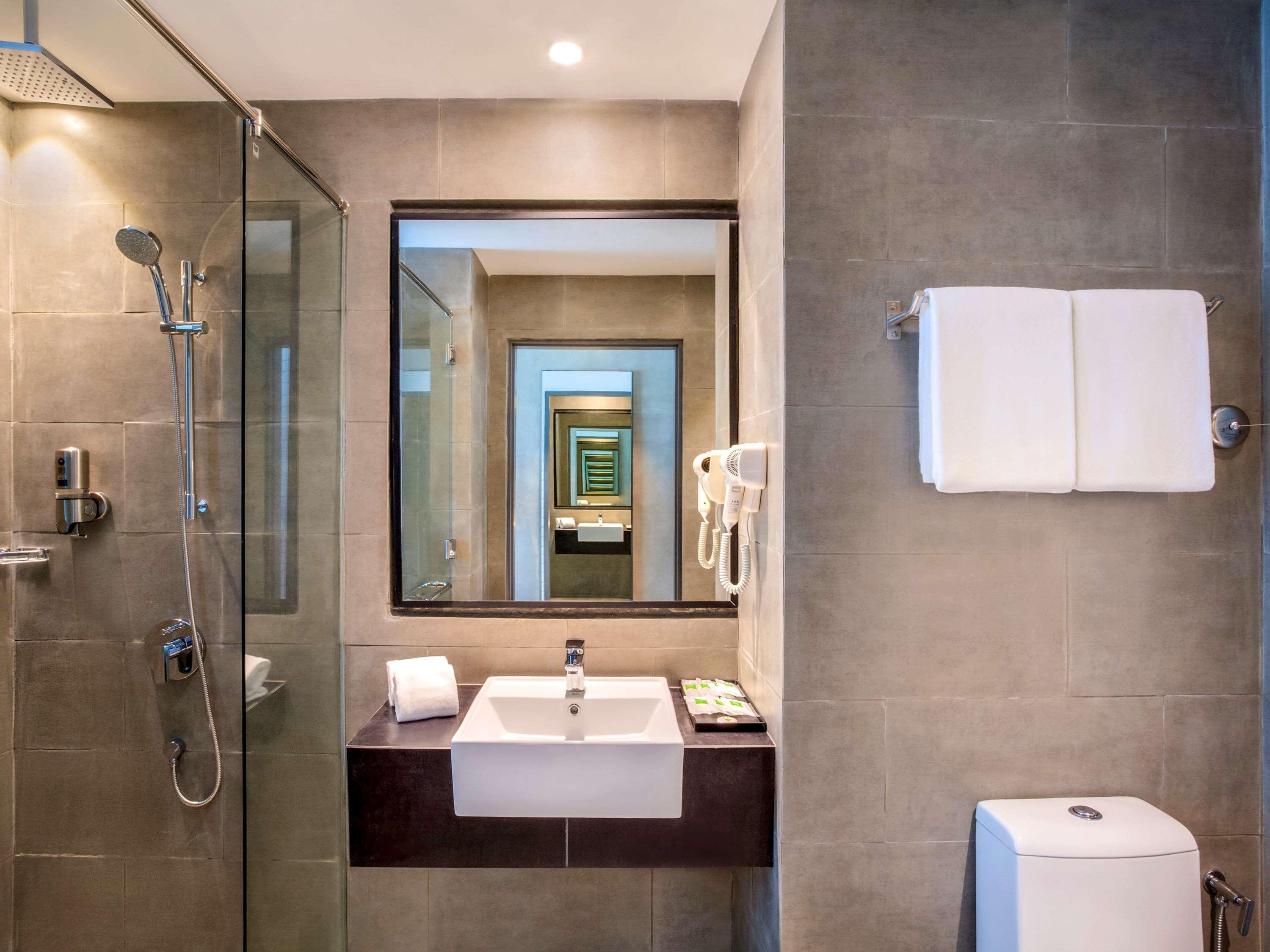 Hotel Ibis Styles Kota Kinabalu Inanam Zewnętrze zdjęcie