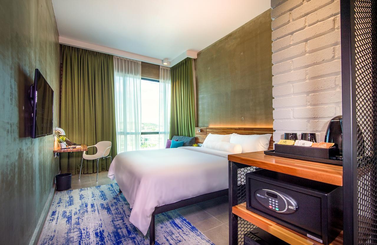 Hotel Ibis Styles Kota Kinabalu Inanam Zewnętrze zdjęcie
