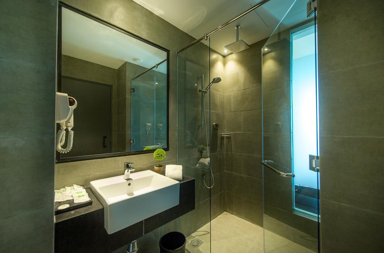 Hotel Ibis Styles Kota Kinabalu Inanam Zewnętrze zdjęcie